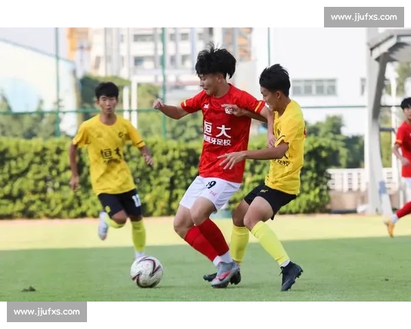 江苏海安博文高中足球队出征全国总决赛 青春风暴剑指冠军